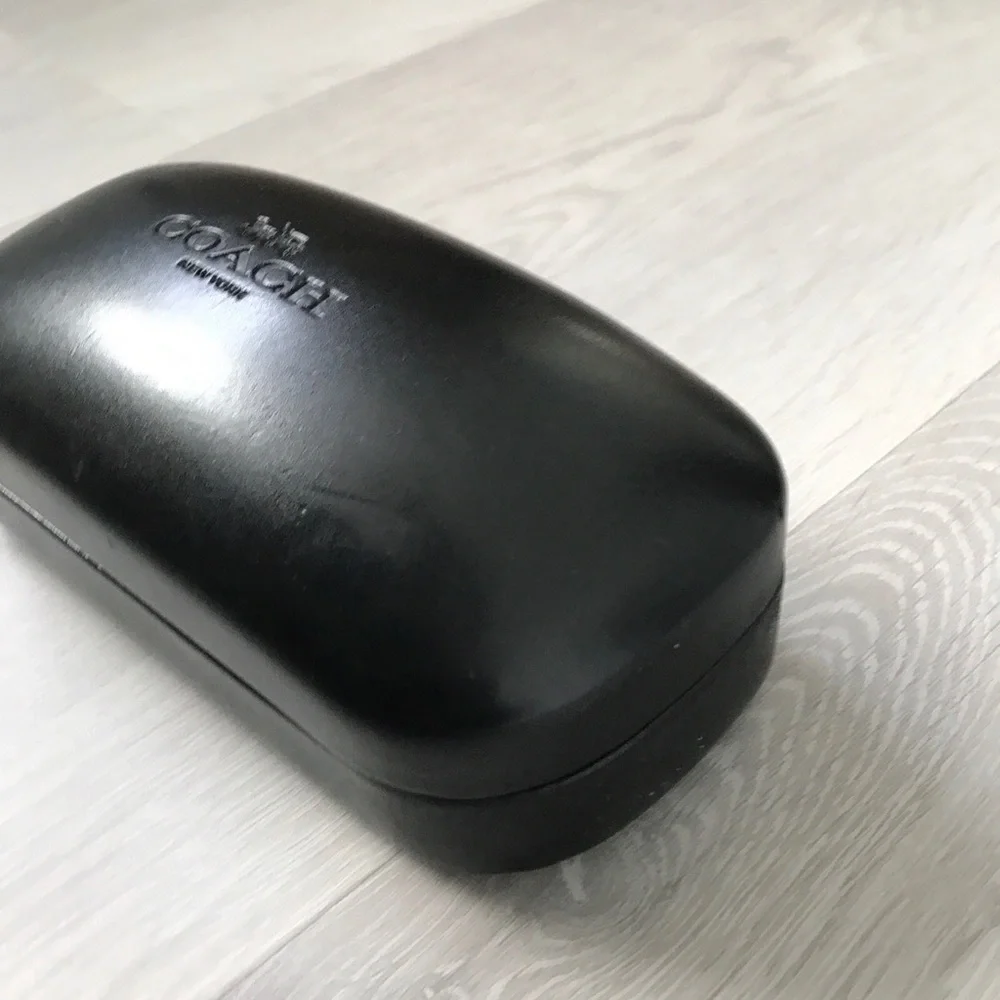 COACH BLACK SUNGLASS CASE HARDE CLAM SHELL STORAGE TRAVEL